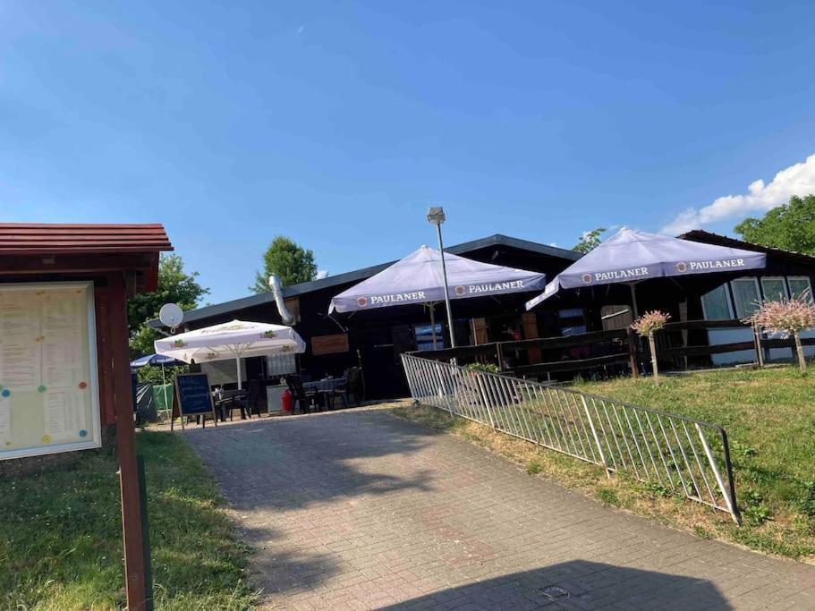 Sonnige Etagen-Wohnung, Alleinige Nutzung, Wasserbett Neunkirchen  Exteriér fotografie